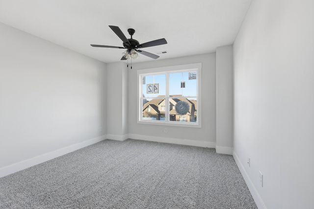 986 Alton Dr, Clarksville, TN 37043