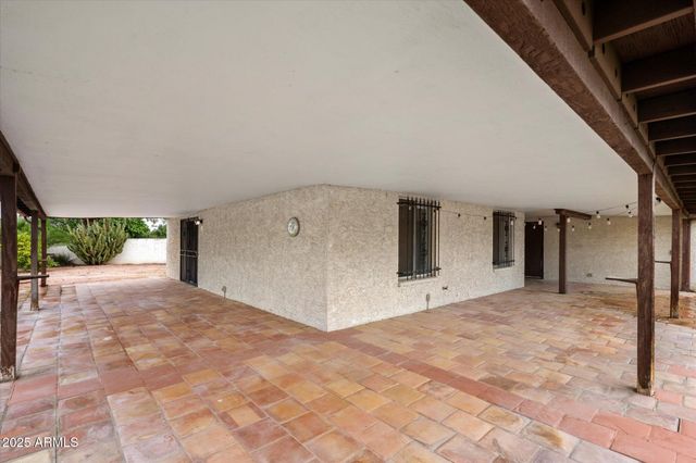 5520 N 77th Place, Scottsdale, AZ 85250