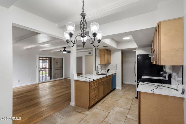 5520 N 77th Place, Scottsdale, AZ 85250