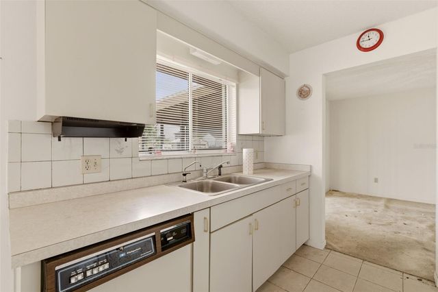 1952 KIRKWOOD STREET, Deltona, FL 32738