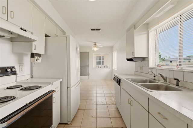 1952 KIRKWOOD STREET, Deltona, FL 32738