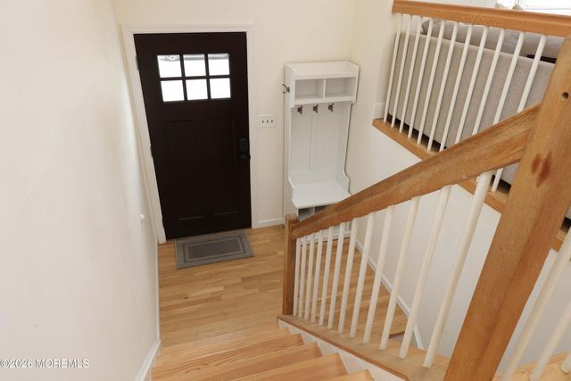 15 Brook Street, Farmingdale, NJ 07727