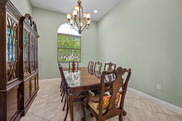 7589 Fieldstone Ranch Square, Vero Beach, FL 32967