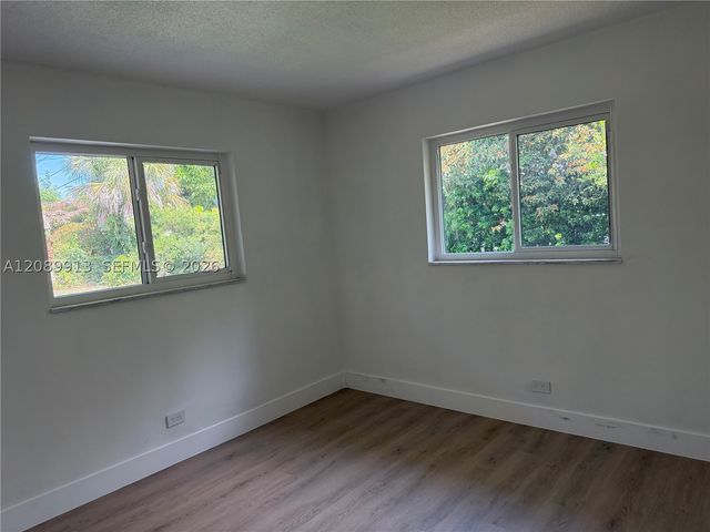 7220 NW 7th St, Plantation, FL 33317