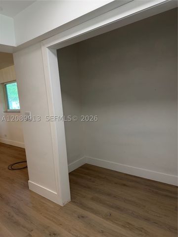 7220 NW 7th St, Plantation, FL 33317