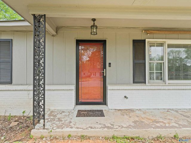 2919 Alhambra Drive, Huntsville, AL 35805