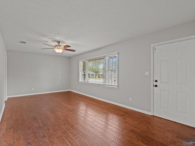 2919 Alhambra Drive, Huntsville, AL 35805