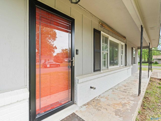 2919 Alhambra Drive, Huntsville, AL 35805