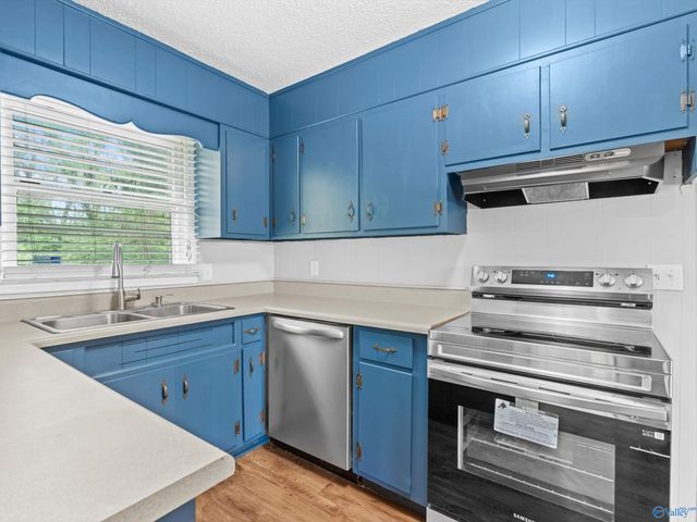 2919 Alhambra Drive, Huntsville, AL 35805