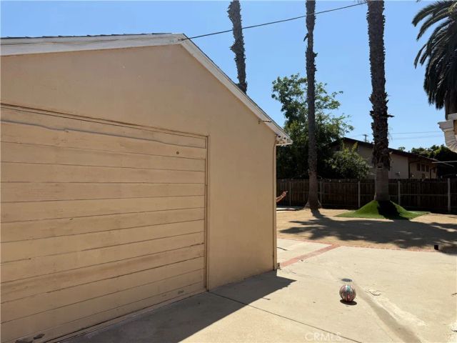 13638 Hartland, Van Nuys, CA 91405