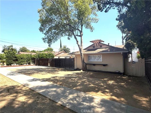 13638 Hartland, Van Nuys, CA 91405