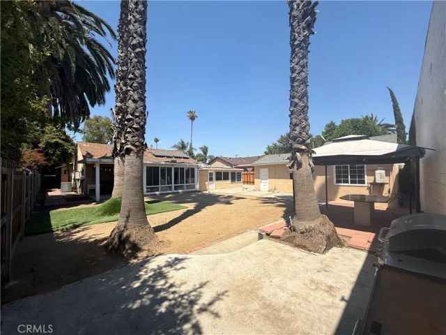 13638 Hartland, Van Nuys, CA 91405