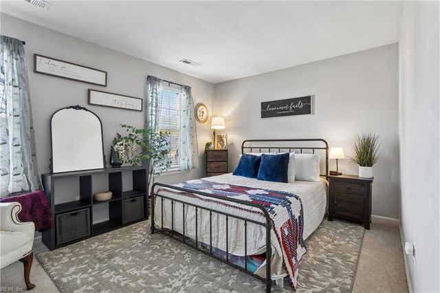 1952 Hidden Valley DR, Virginia Beach, VA 23464