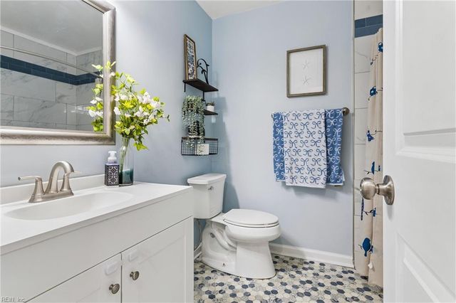 1952 Hidden Valley DR, Virginia Beach, VA 23464