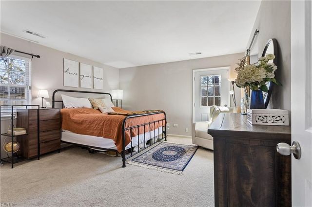 1952 Hidden Valley DR, Virginia Beach, VA 23464