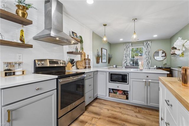 1952 Hidden Valley DR, Virginia Beach, VA 23464