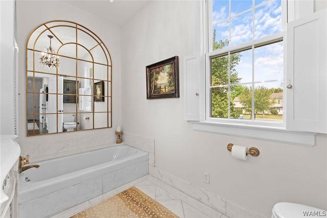 204 The Highlands, Tuscaloosa, AL 35404