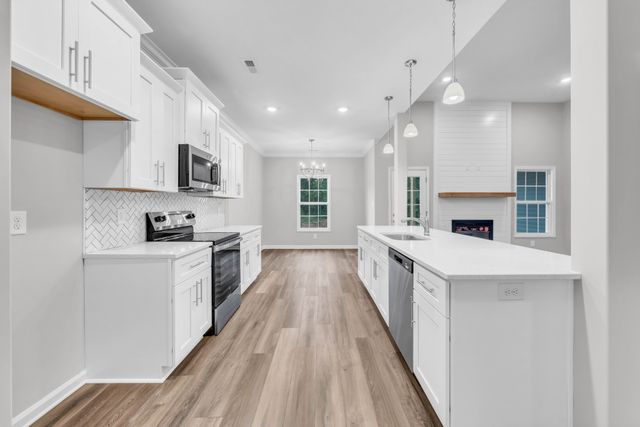 651 Marblewing Ct, Clarksville, TN 37043