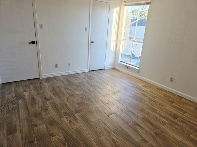 6200 W Tidwell Road 1702, Houston, TX 77092