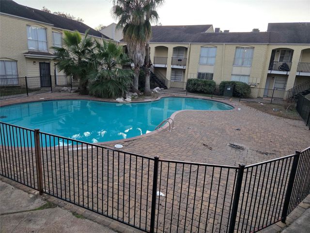 6200 W Tidwell Road 1702, Houston, TX 77092