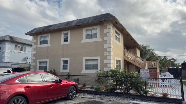 5870 NW 16th Place 4, Sunrise, FL 33313