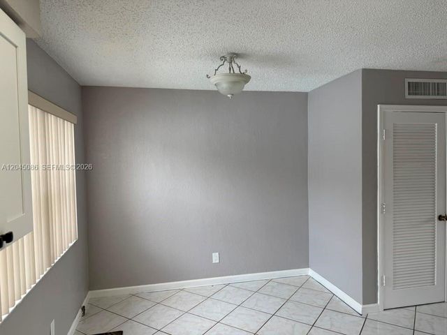 5870 NW 16th Place 4, Sunrise, FL 33313
