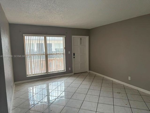 5870 NW 16th Place 4, Sunrise, FL 33313