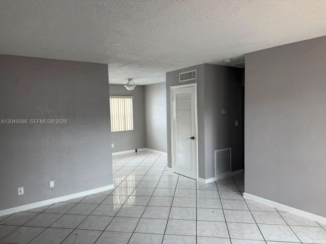 5870 NW 16th Place 4, Sunrise, FL 33313