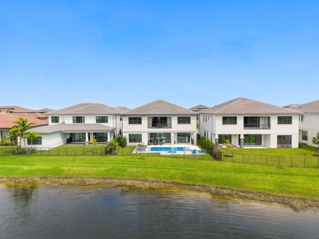 12870 Crane Crossing, Palm Beach Gardens, FL 33412