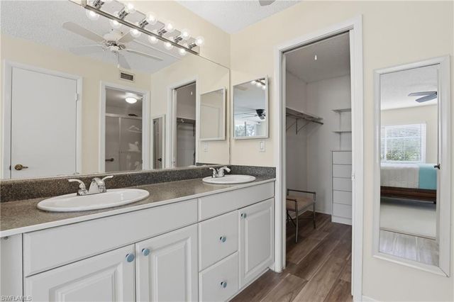 1086 Forest Lakes DR 106, Naples, FL 34105