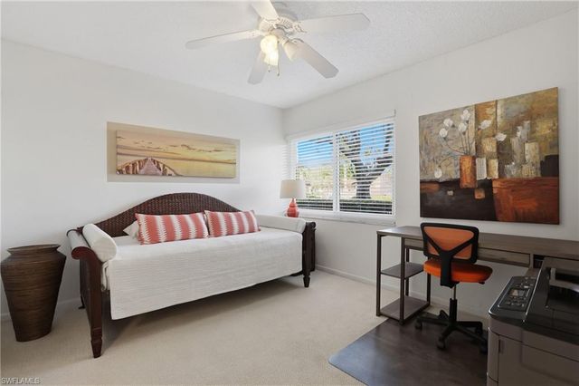 1086 Forest Lakes DR 106, Naples, FL 34105