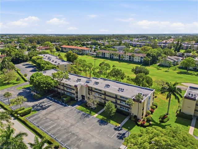 1086 Forest Lakes DR 106, Naples, FL 34105