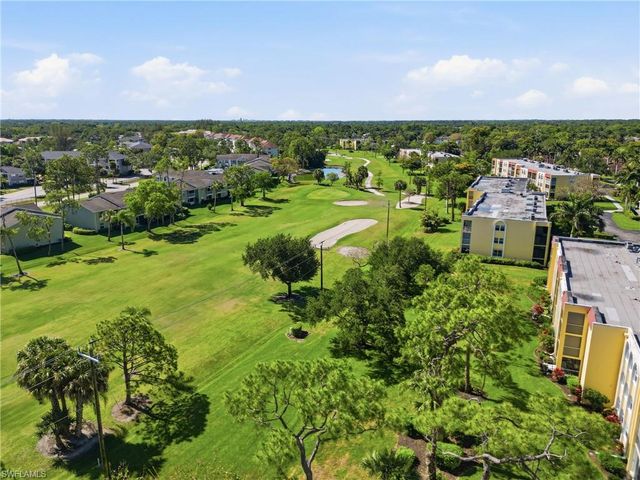 1086 Forest Lakes DR 106, Naples, FL 34105