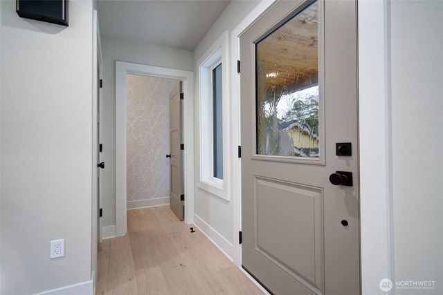 432 20th Ave, Kirkland, WA 98033