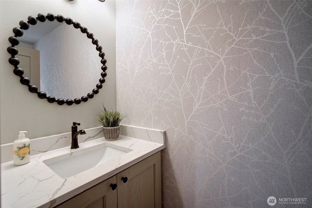 432 20th Ave, Kirkland, WA 98033