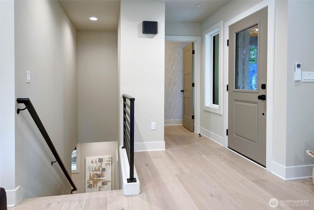 432 20th Ave, Kirkland, WA 98033