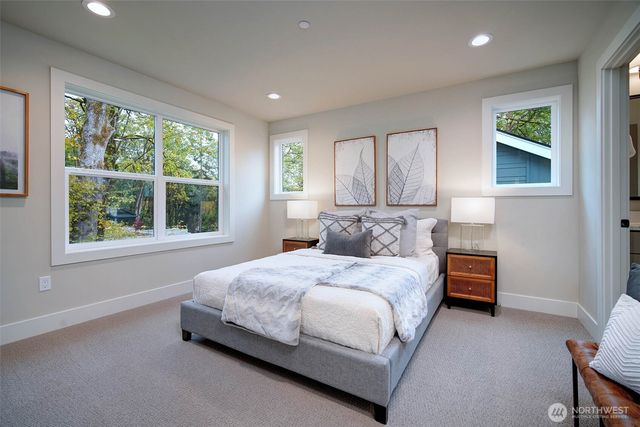 432 20th Ave, Kirkland, WA 98033