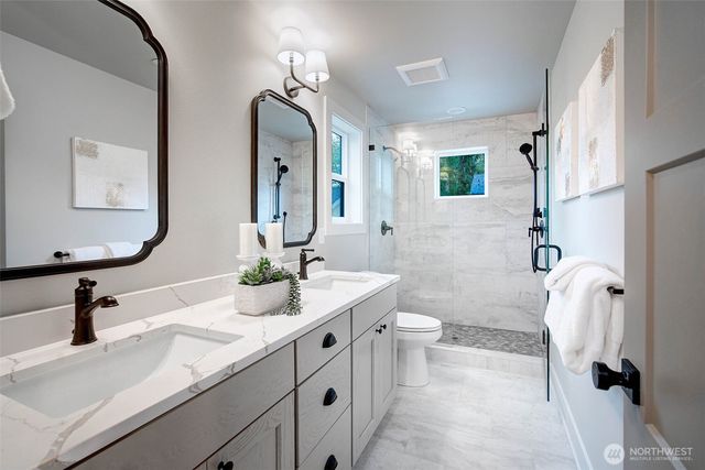 432 20th Ave, Kirkland, WA 98033