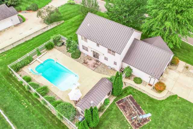 806 Lydia Drive, Warsaw, IN 46582