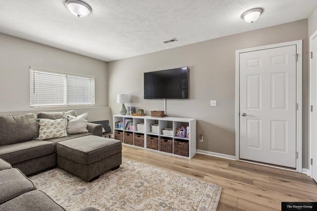 14549 Mormon Street, Bennington, NE 68007
