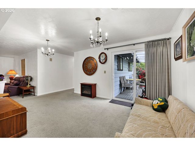 85183 CHEZEM Rd, Eugene, OR 97405