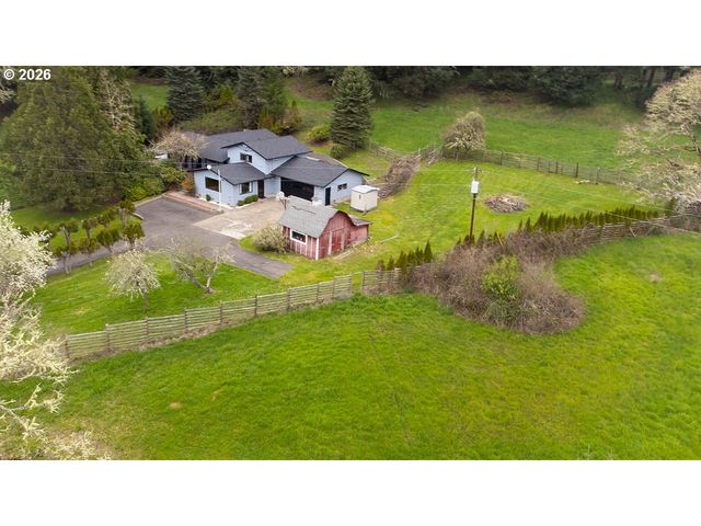 85183 CHEZEM Rd, Eugene, OR 97405