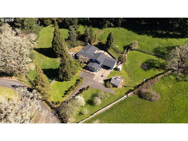 85183 CHEZEM Rd, Eugene, OR 97405