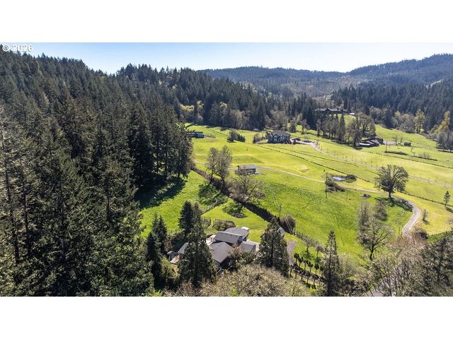 85183 CHEZEM Rd, Eugene, OR 97405