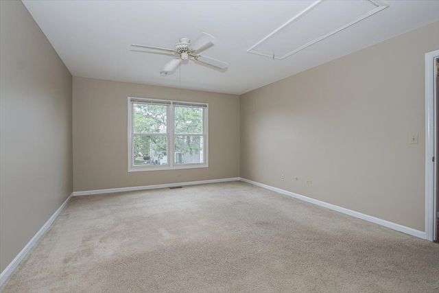 1063 HAMPTON Harbor 1063, Schaumburg, IL 60193