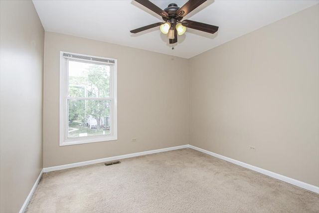 1063 HAMPTON Harbor 1063, Schaumburg, IL 60193