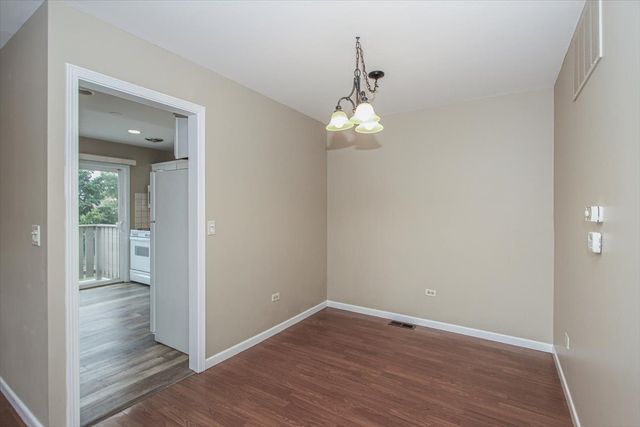 1063 HAMPTON Harbor 1063, Schaumburg, IL 60193