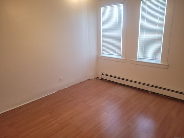 82 Lines Place, Stratford, CT 06615