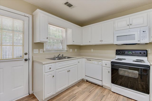 118 Charleston Row Boulevard, Aiken, SC 29803