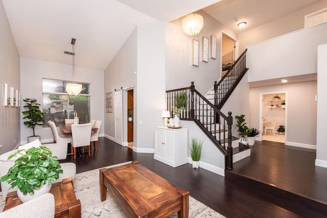 8507 Crosspointe Ct, Antelope, CA 95843